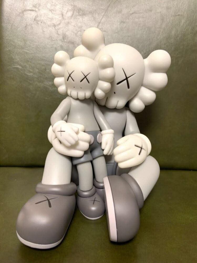ChandeliersDecor.com-KAWS Statues-Holiday Chang bai: Kaws Statue Big - One-of-a-Kind Souvenir