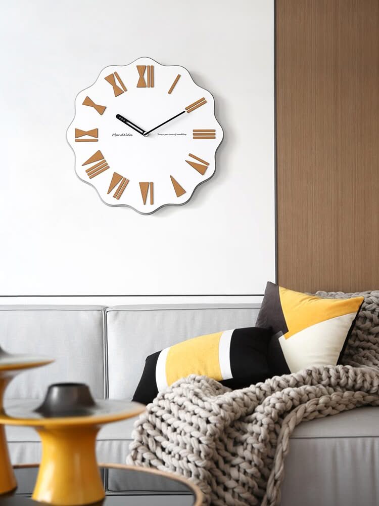 Nordic Light Luxury Clock-ChandeliersDecor.com
