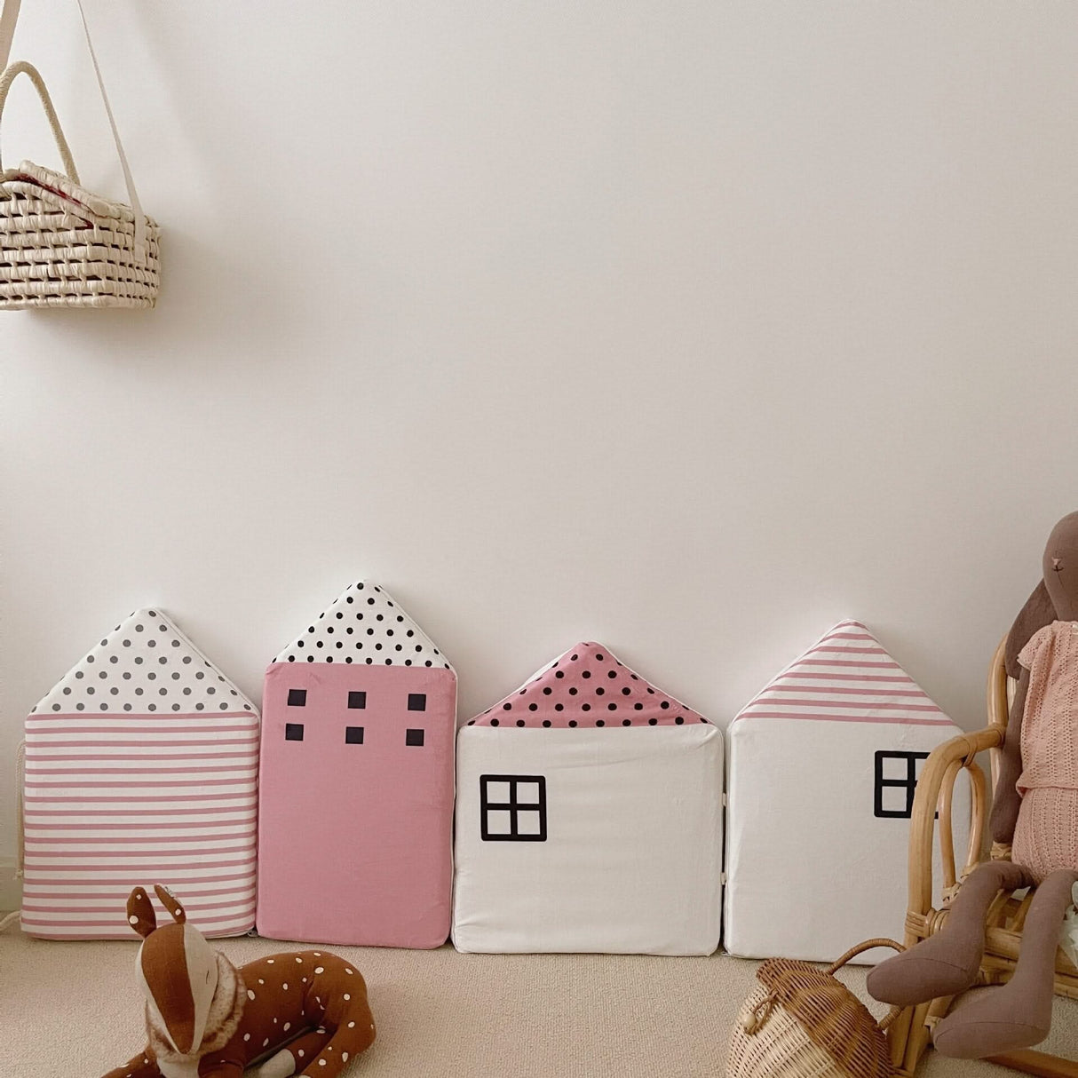 ChandeliersDecor.com-Crib Bumper-Plush Baby Bed Bumper House Design | Baby Bedding Set Accessories | Infant Crib Bumpers