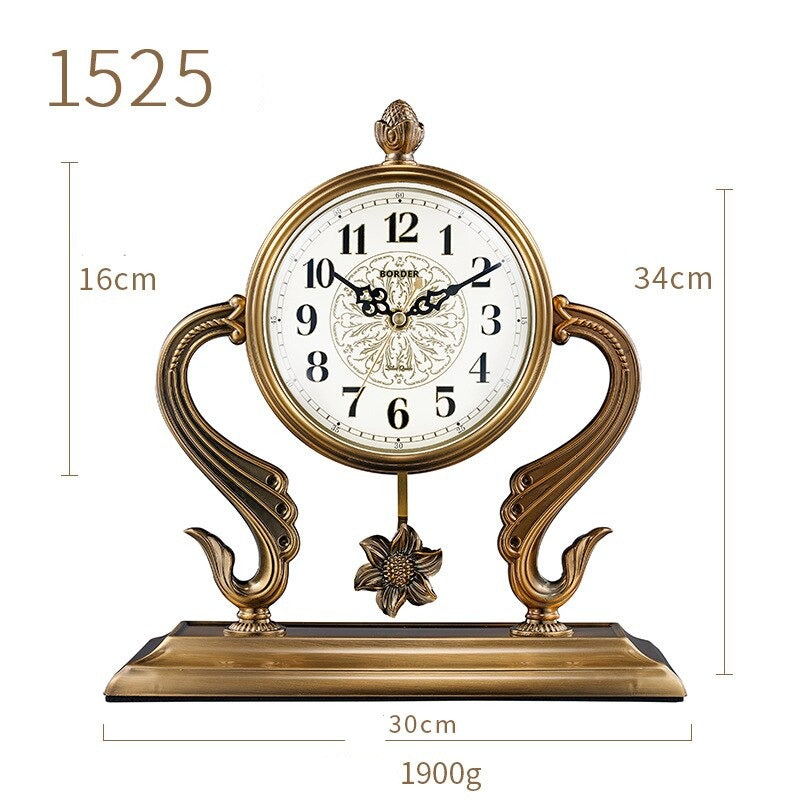 Horloge de table antique de style européen