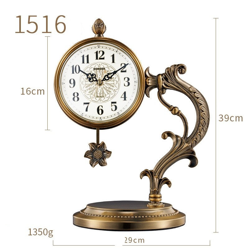 Horloge de table antique de style européen