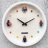 Horloge murale de super-héros avec blocs de construction Lego