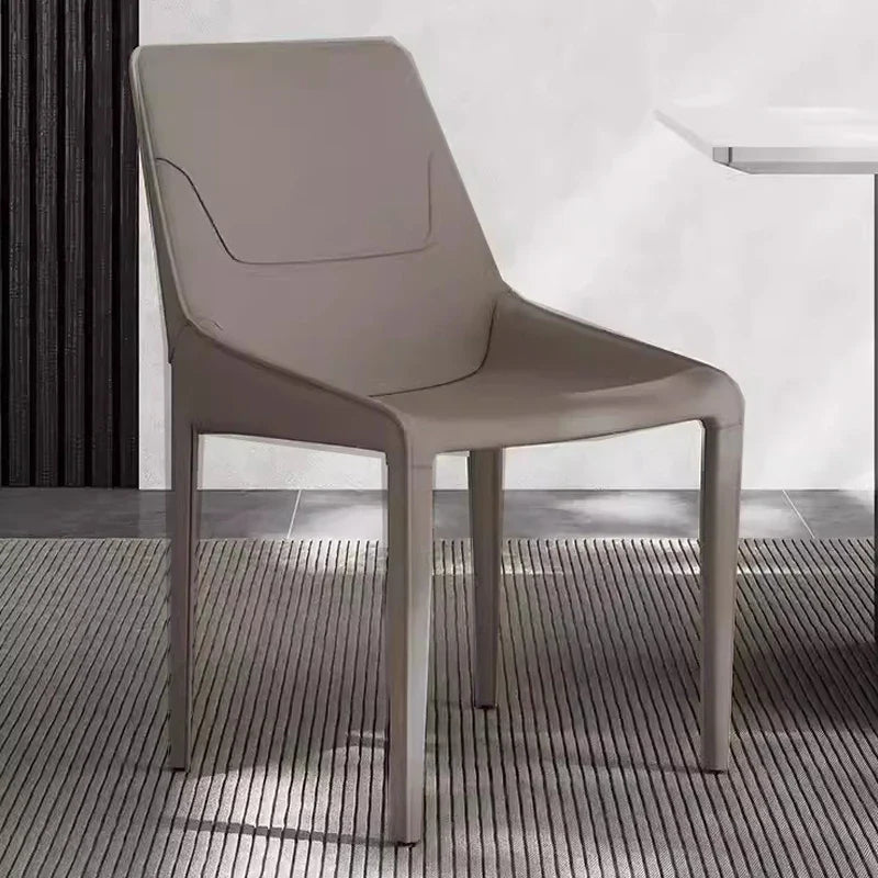 Chaise de salle à manger ultralégère italienne