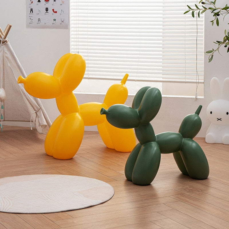 Balloon Dog Statue: Vibrant Ornament for Festive Decor-ChandeliersDecor