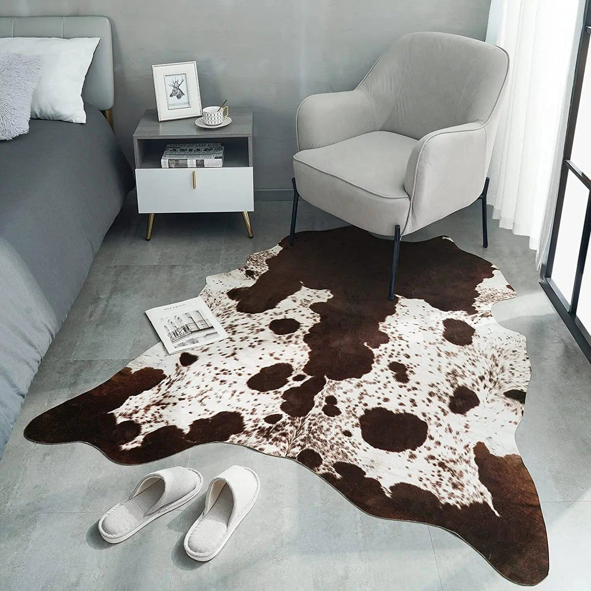 ChandeliersDecor.com-Rugs & Carpets-Cowhide Carpet: Natural Elegance for Stylish and Cozy Spaces