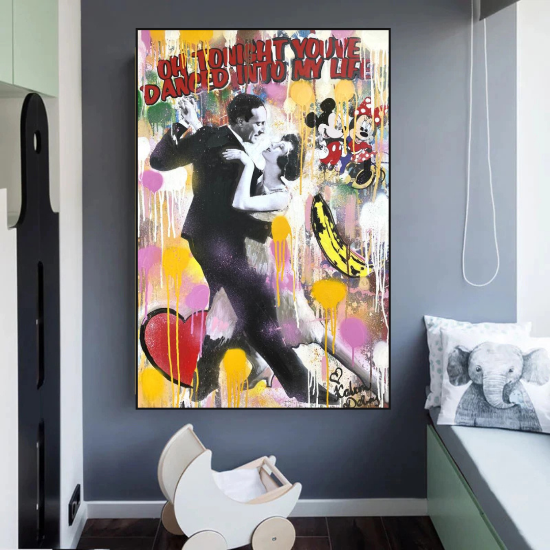 ChandeliersDecor.com-Wall Posters-Marilyn Fall In Love Poster: A Captivating Art Piece