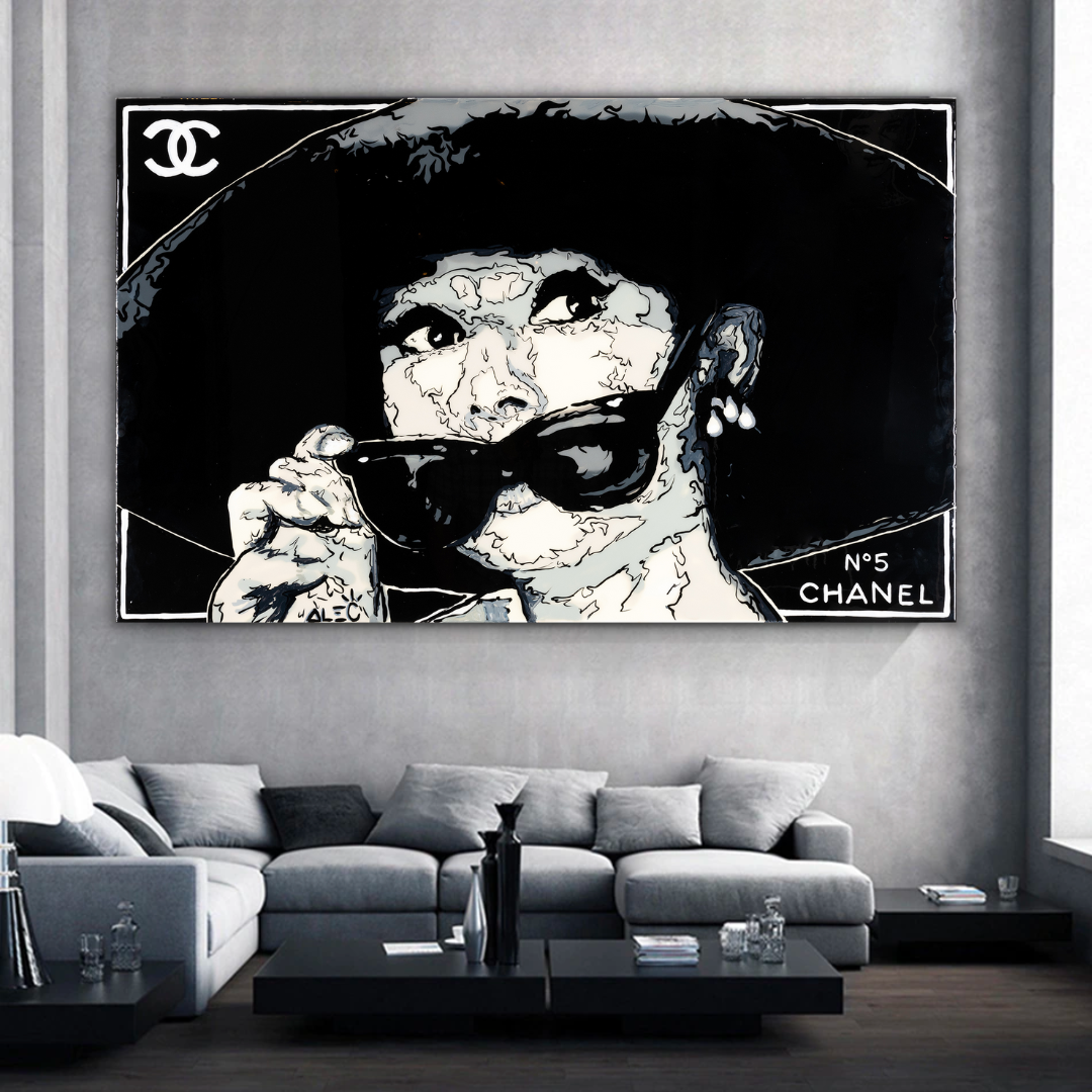 Affiche Chanel Audrey Hepburn - Élégance intemporelle