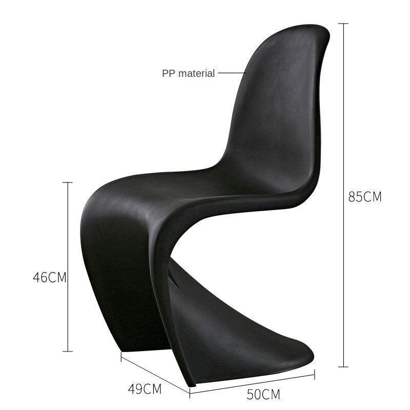 Chaise design : qualité et style dans chaque détail