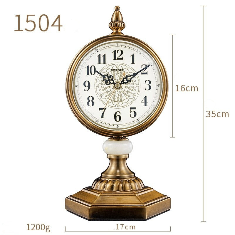 Horloge de table antique de style européen