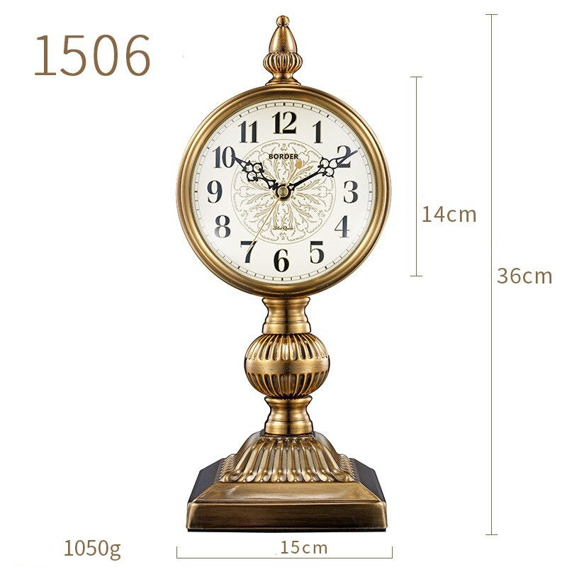 Horloge de table antique de style européen