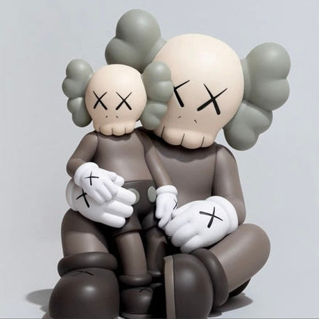 Holiday Chang bai: Kaws Statue Big - One-of-a-Kind Souvenir-ChandeliersDecor