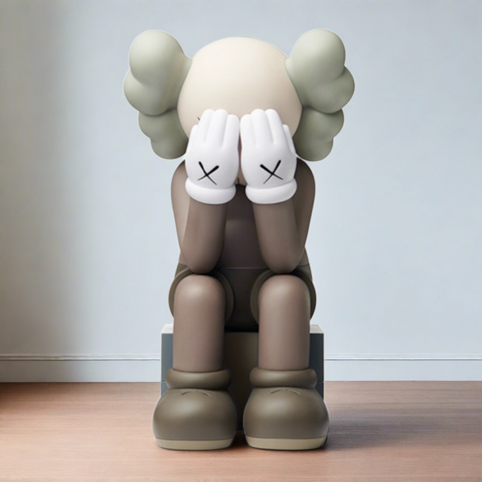 KAWS Companion Passing Through Statue-ChandeliersDecor