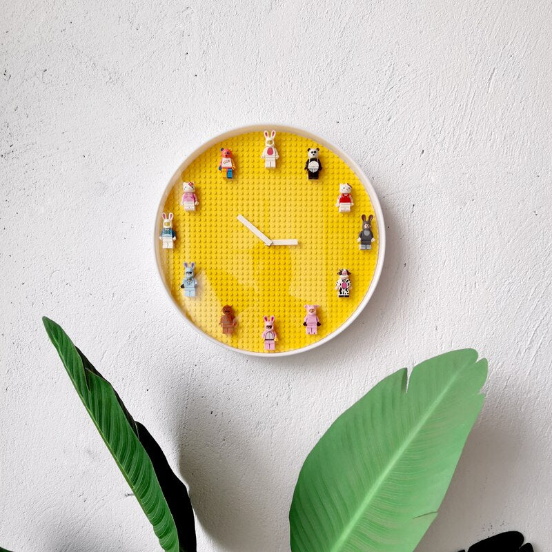 Horloge murale avec blocs de construction Lego