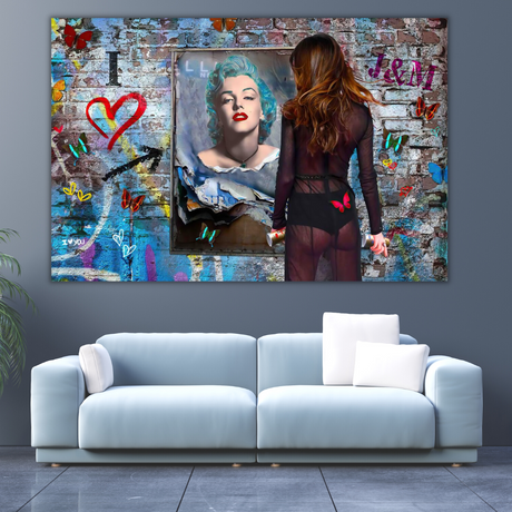 Love: Marilyn Poster – Captivating Iconic Artwork-ChandeliersDecor