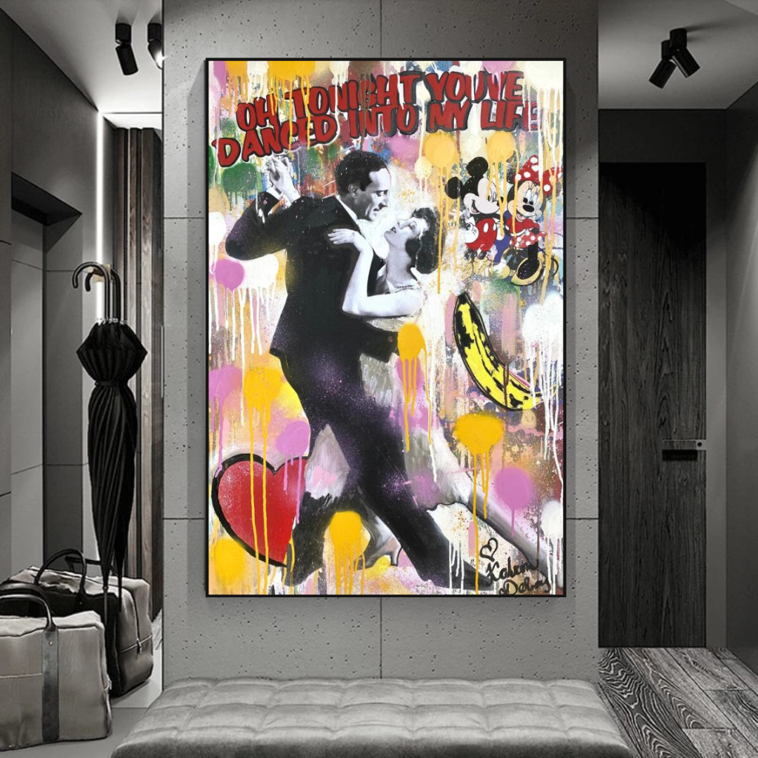 Marilyn Fall In Love Poster: A Captivating Art Piece-ChandeliersDecor