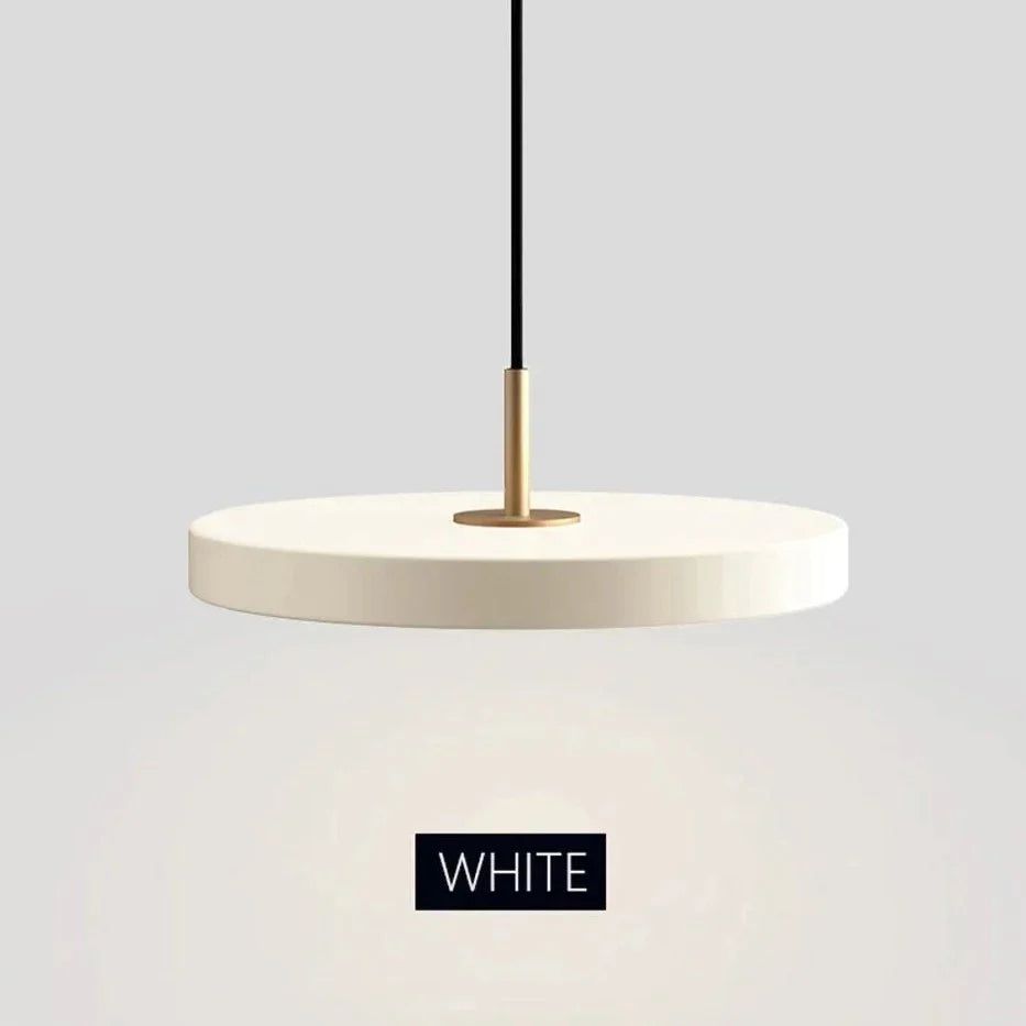 Lampe suspendue Asteria en plaque métallique minimaliste 