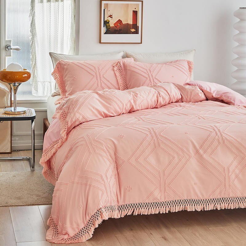 Minimalist Pink White Cotton Fringe Farmhouse Bedding Set-ChandeliersDecor