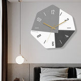 Wanduhr im Picasso-Design