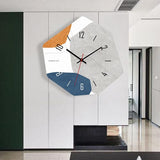 Wanduhr im Picasso-Design