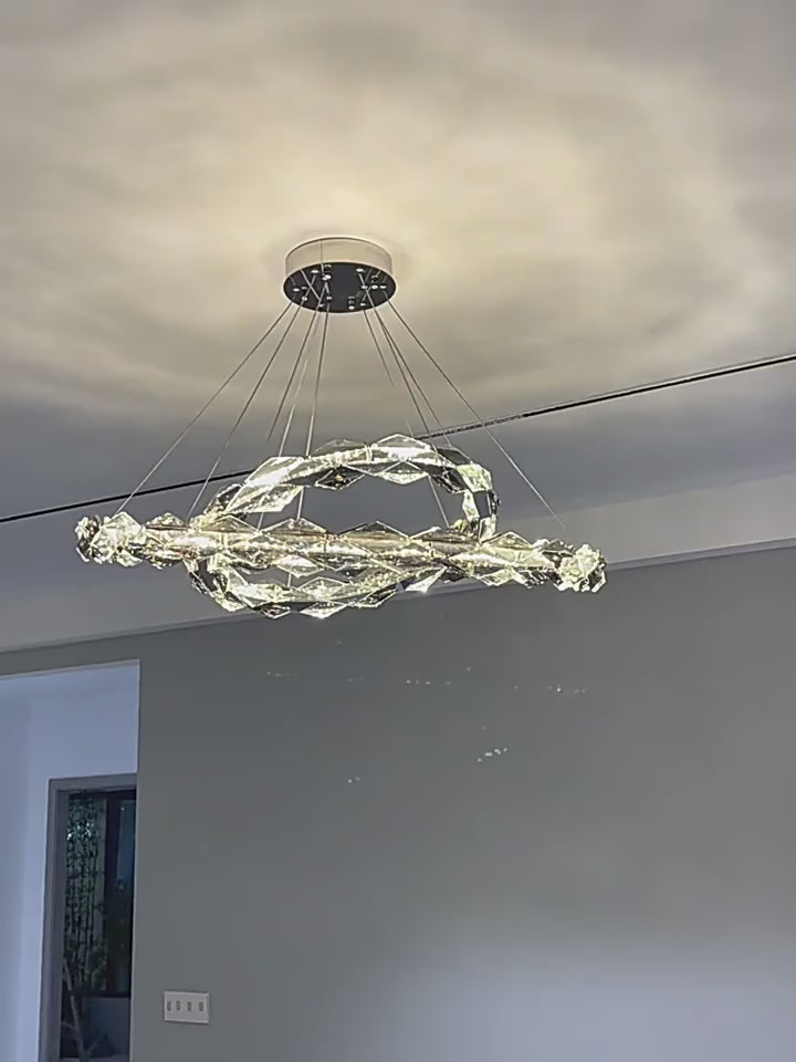 Lustre à anneau en cristal - Un éclairage pour chaque espace