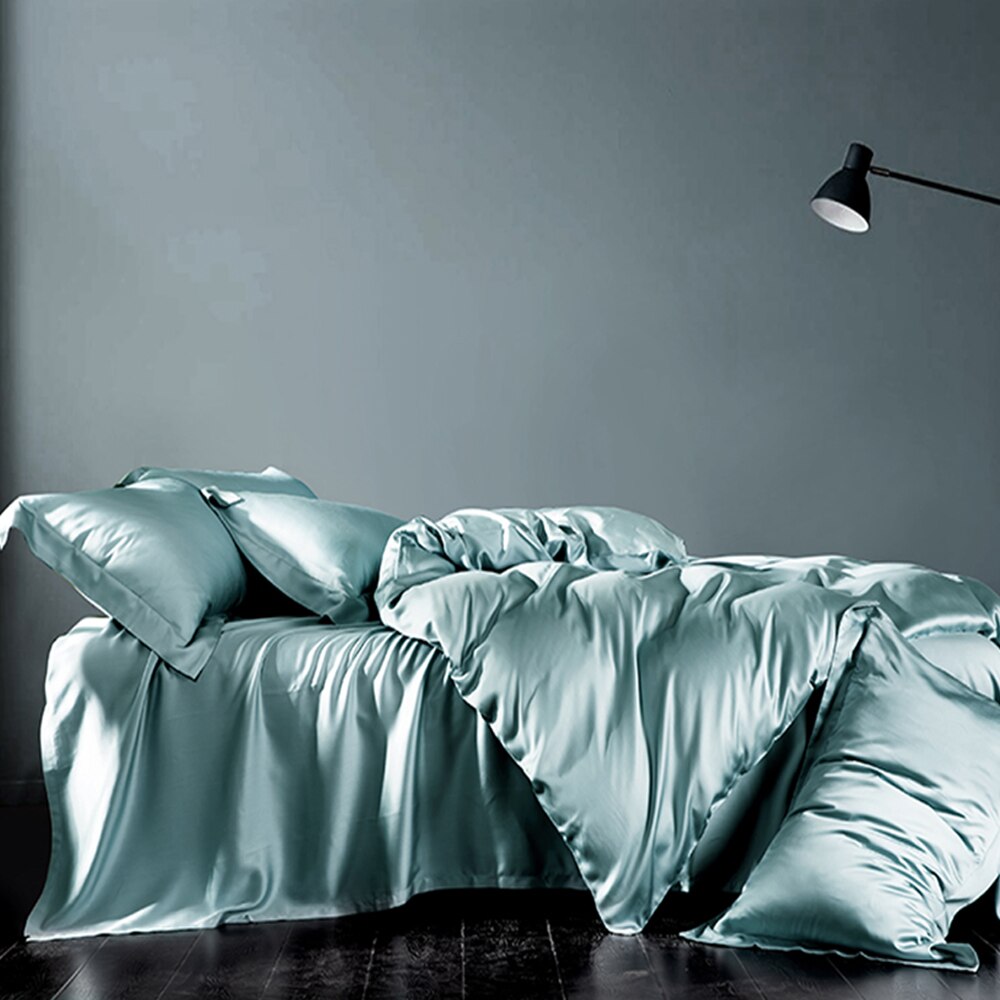 Silk Bedding Set: Luxurious and Breathable Bedding Options-ChandeliersDecor