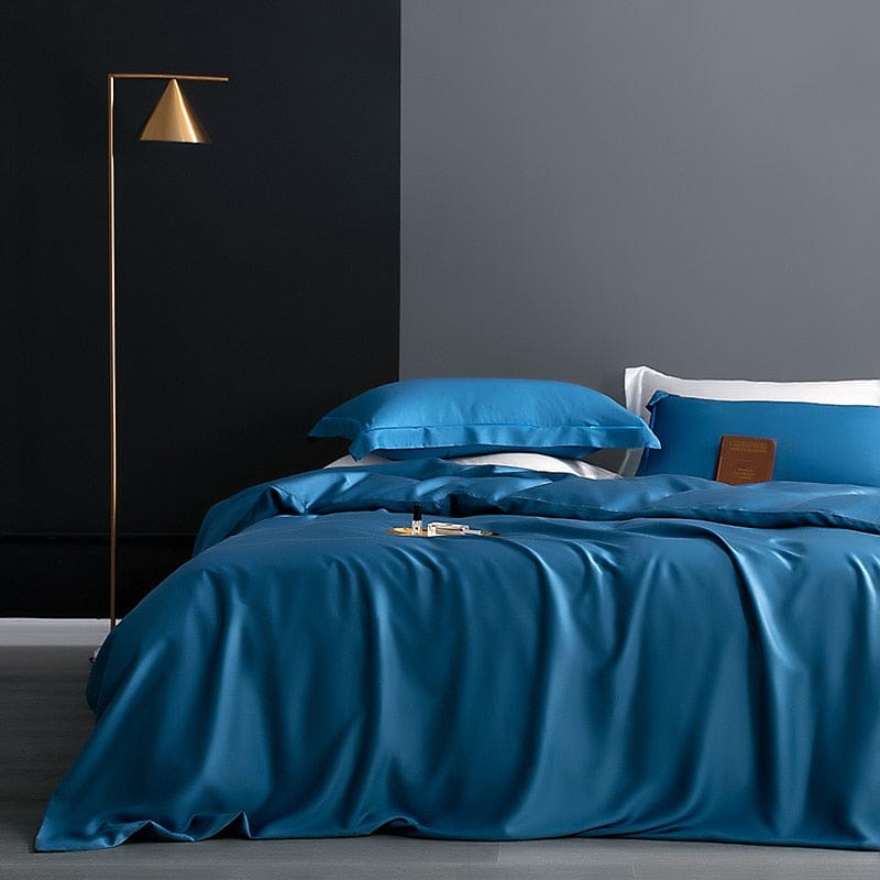 Silk Bedding Set - Luxurious & Soft Silk Bedding Set-ChandeliersDecor