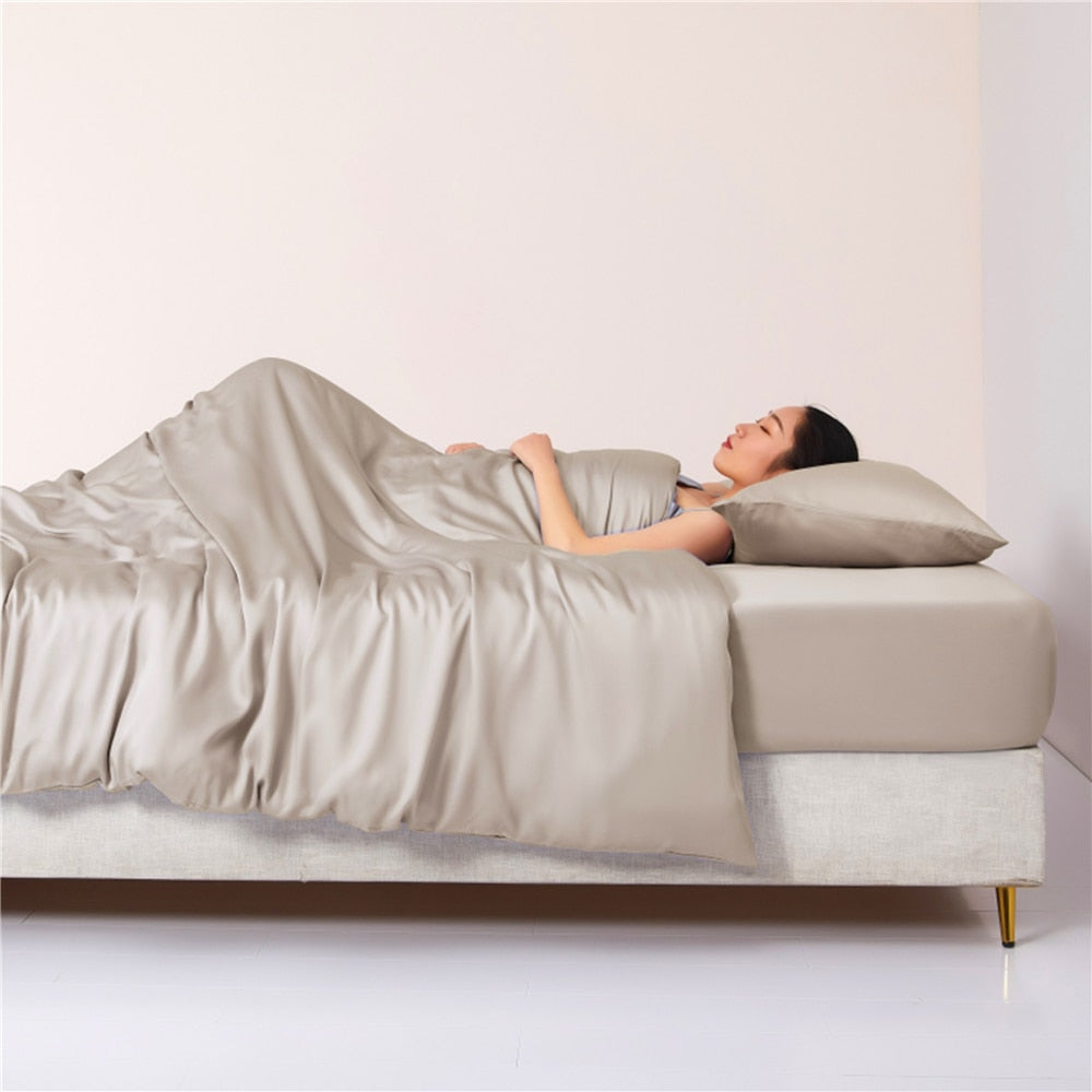 Silky Bedding Set – Luxurious Comfort and Elegance-ChandeliersDecor