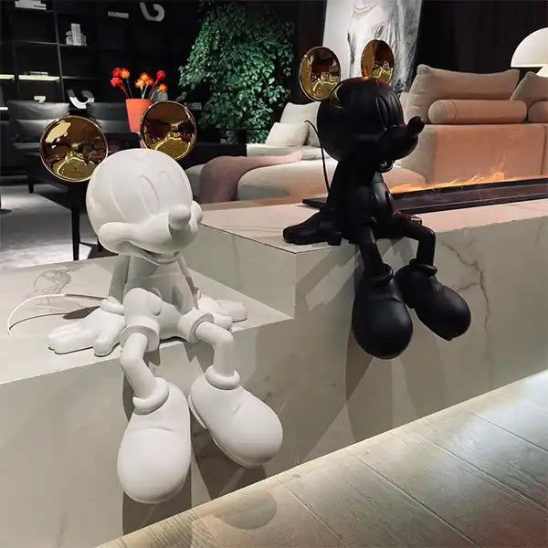 Sitting Mickey Statue Premium-ChandeliersDecor