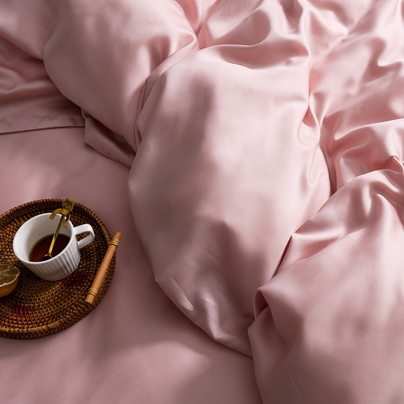 Supreme Silk Bedding Set | Luxurious Comfort Guaranteed-ChandeliersDecor