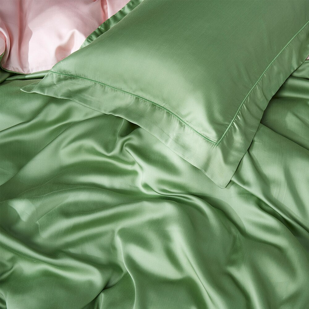 Supreme Silk: Silk Bedding Set – Comfort for Your Bed-ChandeliersDecor