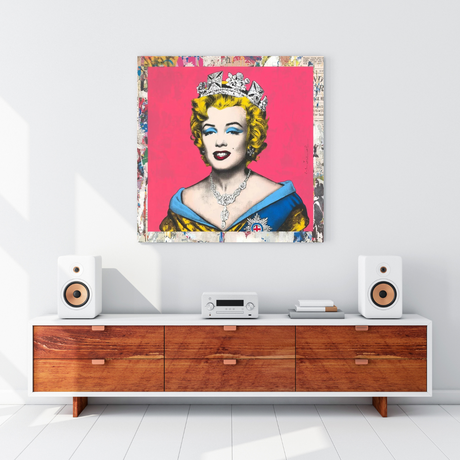 The Crowned Queen: Marilyn Poster for Vintage Collectors-ChandeliersDecor